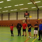 De trainers stonden er bij en keken er naar
